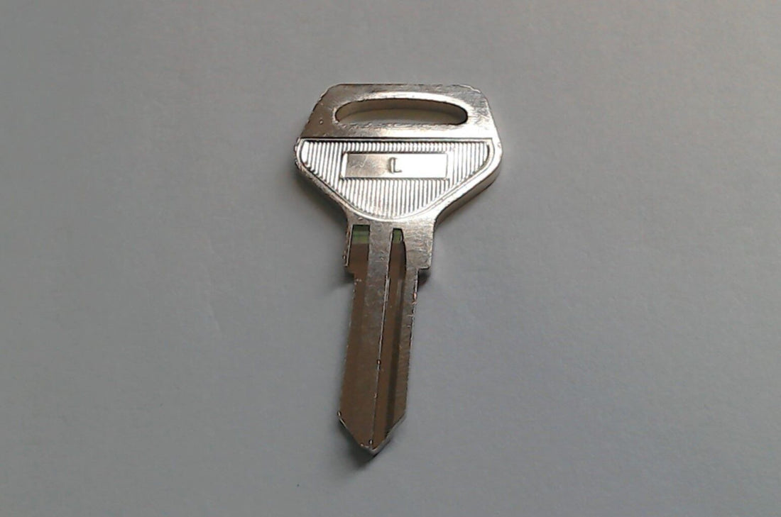 Milenco Columbia Door Lock Key Only - Code V6688