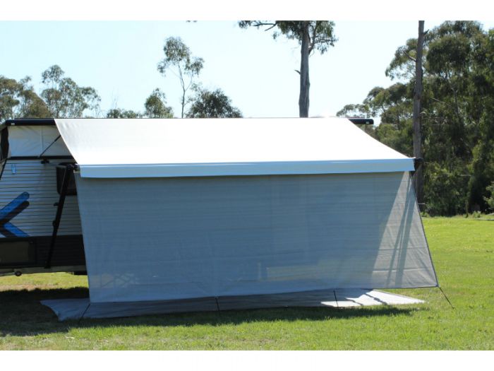 Camec 13ft Privacy Screen 3.7 x 1.8m- CLEARANCE 1 ONLY
